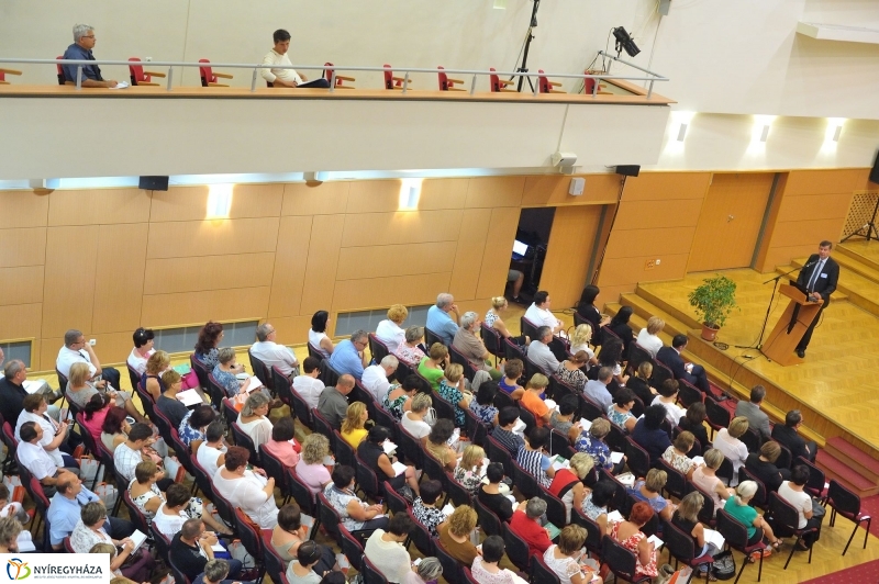 Tanévnyitó konferencia Nyíregyházán