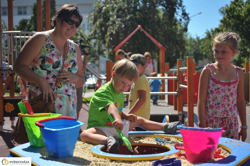 Átadták a Rotary játszóteret