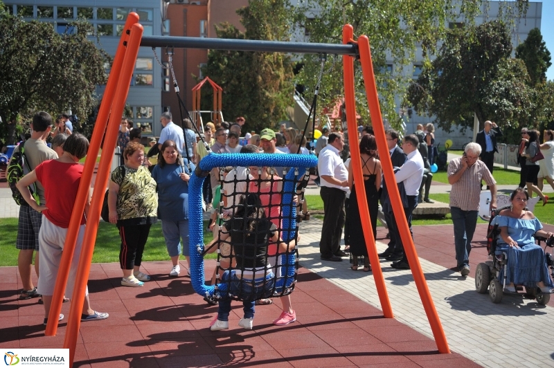 Átadták a Rotary játszóteret