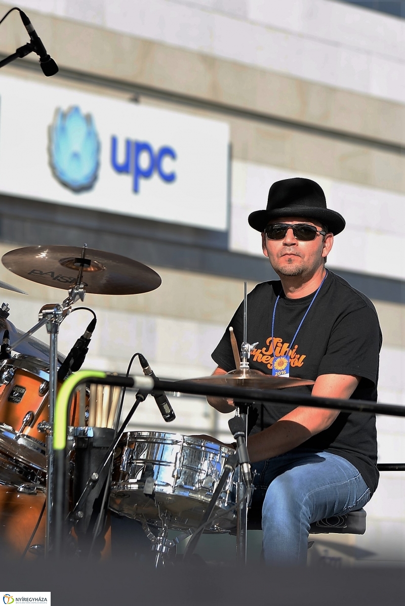 Vidor-szombat délután a belvárosban