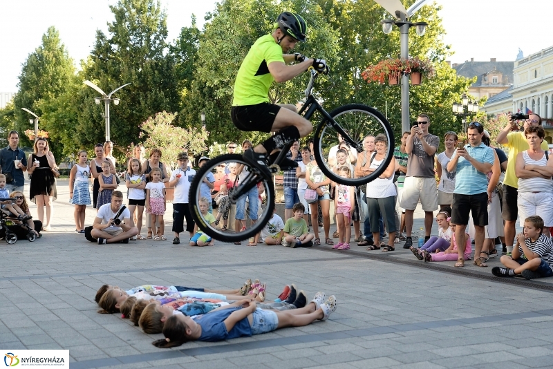 Vidor-szombat délután a belvárosban