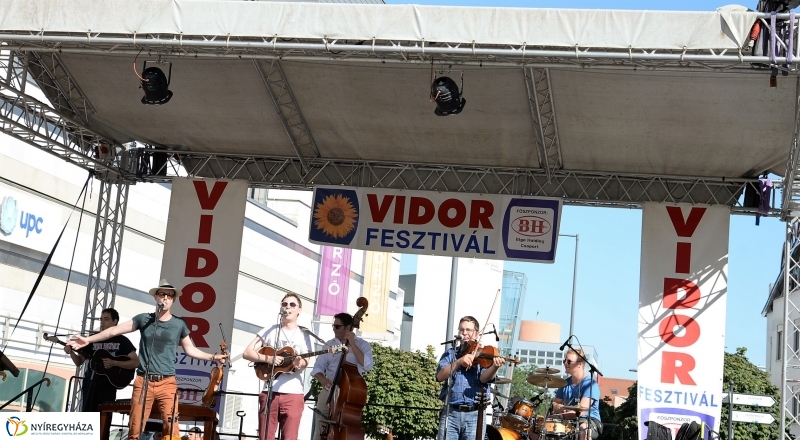 Vidor-szombat délután a belvárosban