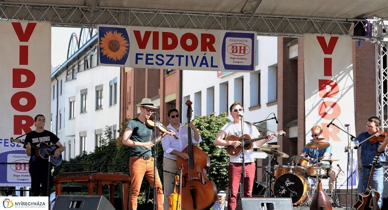 Vidor-szombat délután a belvárosban