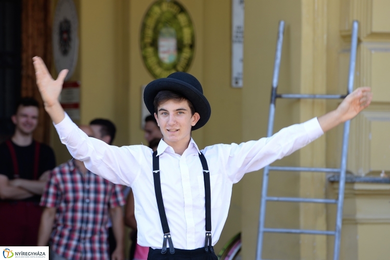 Vidor-szombat délután a belvárosban