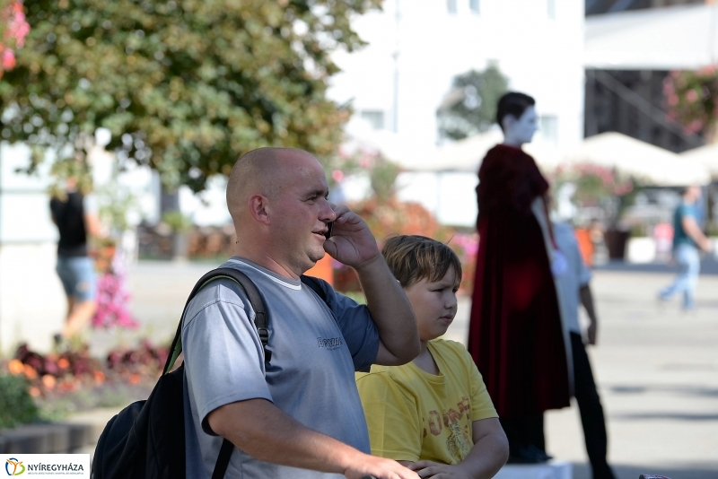 Vidor-szombat délután a belvárosban