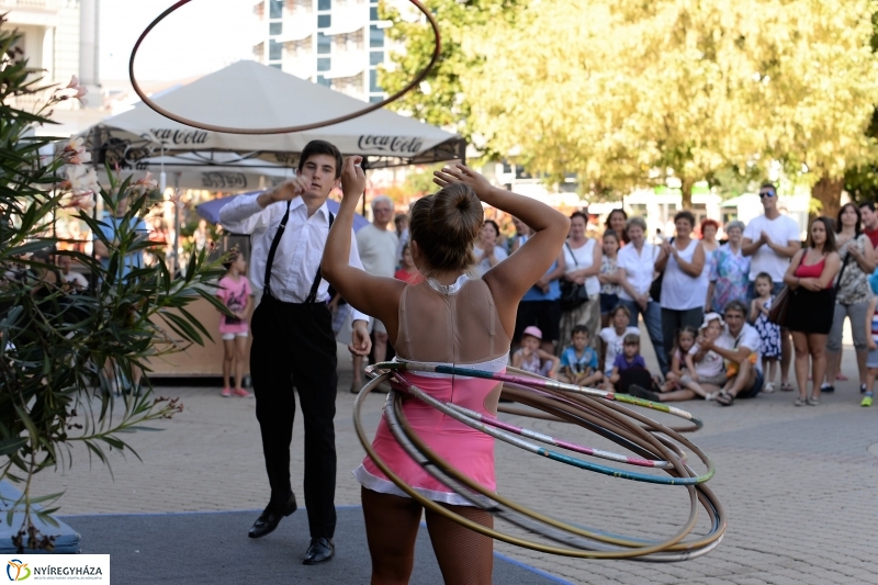 Vidor-szombat délután a belvárosban