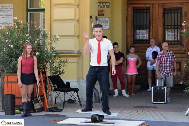 Vidor-szombat délután a belvárosban