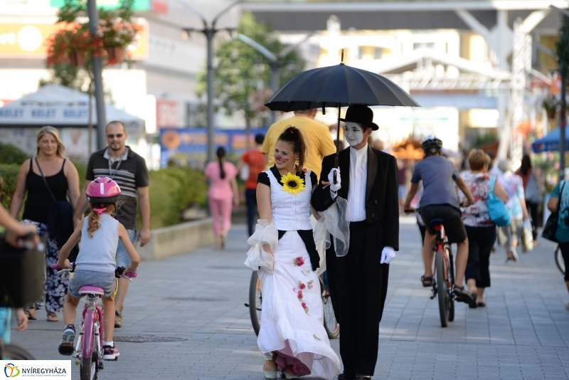Vidor-szombat délután a belvárosban