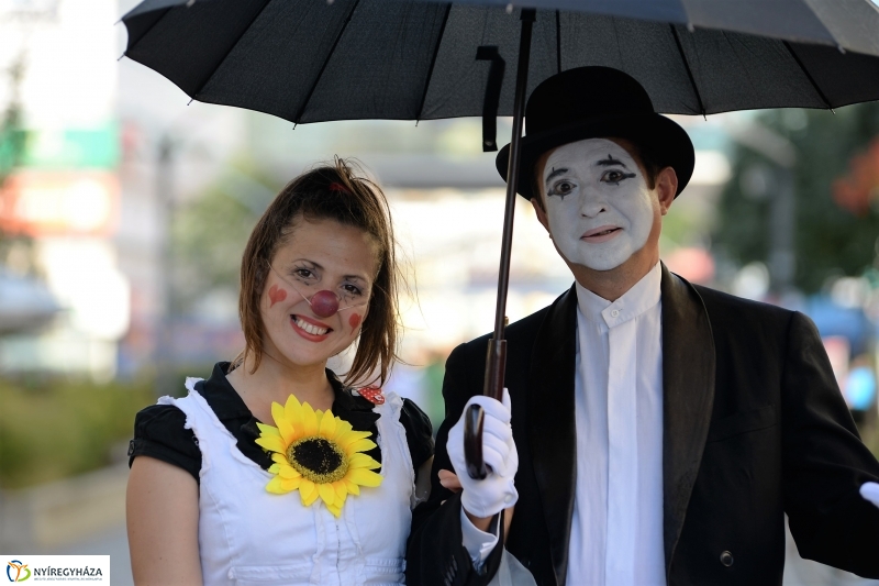 Vidor-szombat délután a belvárosban