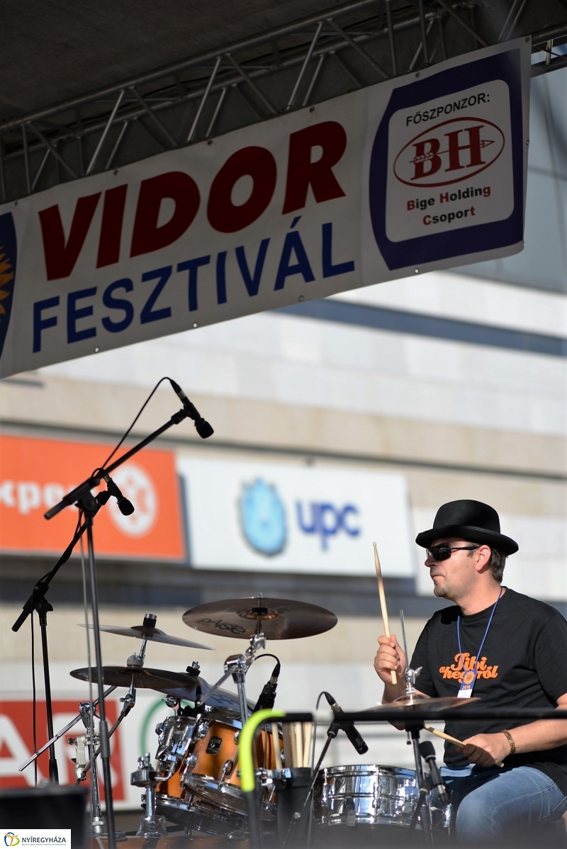 Vidor-szombat délután a belvárosban