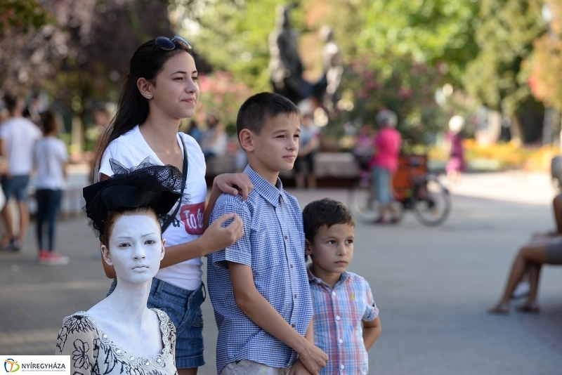 Vidor-vasárnap délután a belvárosban