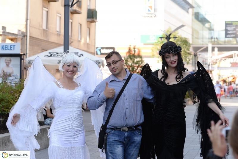 Vidor-vasárnap délután a belvárosban