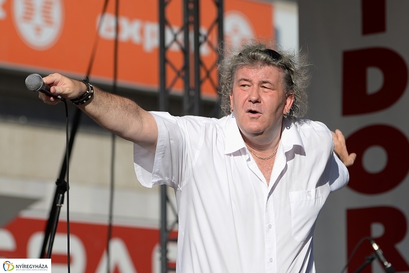 Vidor-vasárnap délután a belvárosban