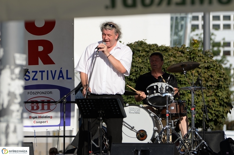 Vidor-vasárnap délután a belvárosban