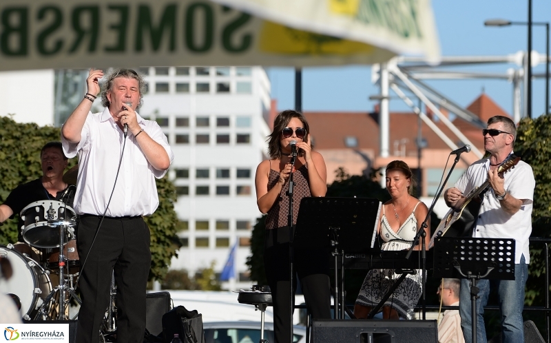 Vidor-vasárnap délután a belvárosban