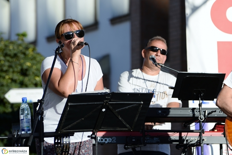 Vidor-vasárnap délután a belvárosban