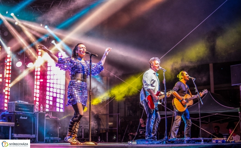 Rúzsa Magdi koncert a VIDOR-on