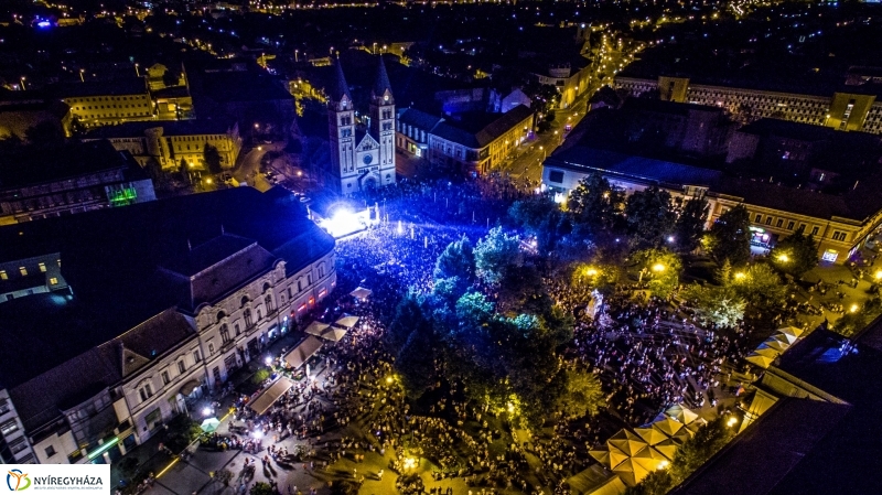 Rúzsa Magdi koncert a VIDOR-on