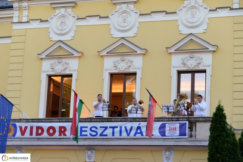 VIDOR hétfő a belvárosban