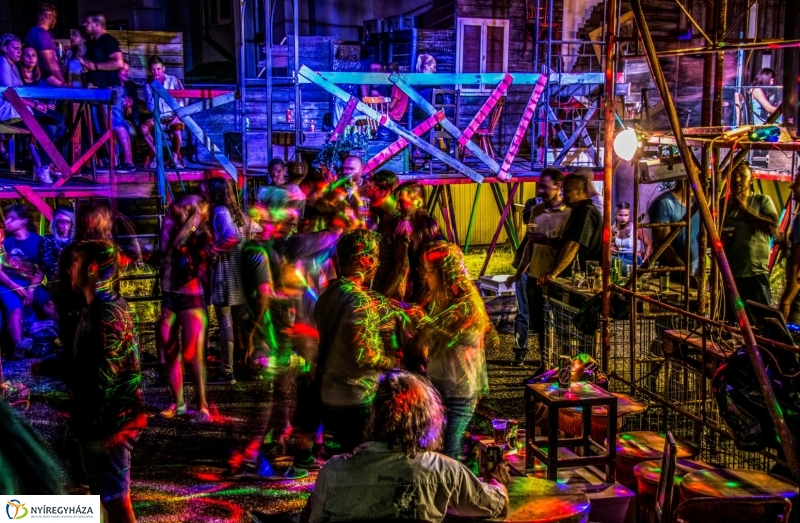 Hétfő esti VIDOR Kert