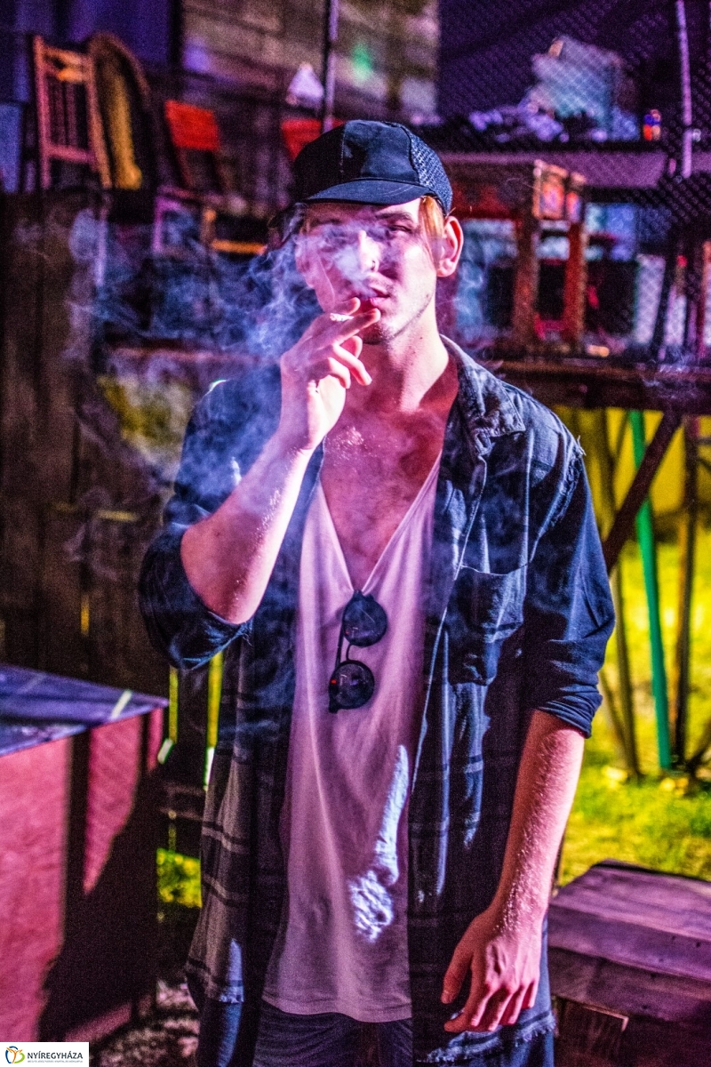 Hétfő esti VIDOR Kert