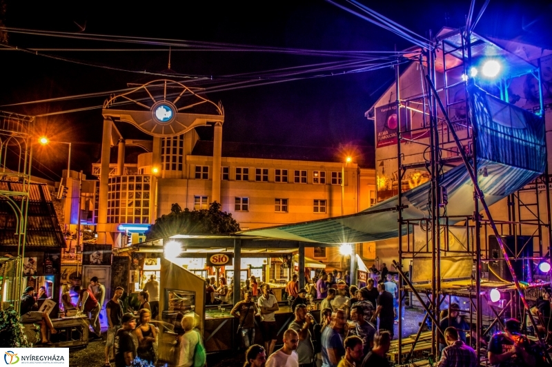 Hétfő esti VIDOR Kert