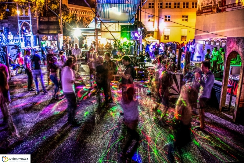 Hétfő esti VIDOR Kert