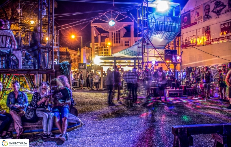 Hétfő esti VIDOR Kert