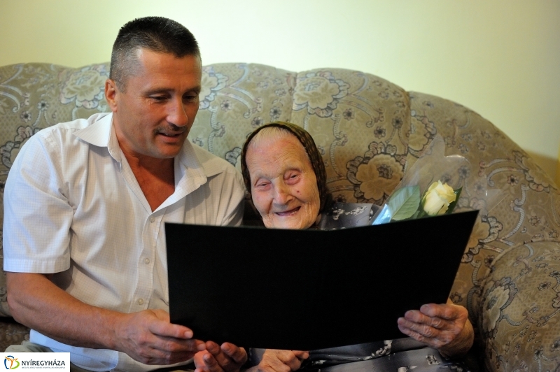 Szépkorú köszöntése - Tar Gyuláné
