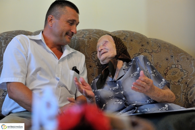 Szépkorú köszöntése - Tar Gyuláné