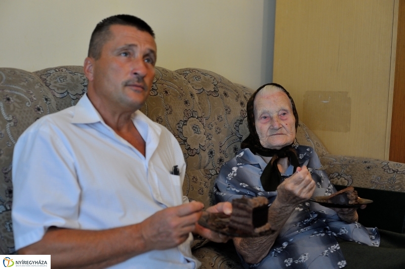 Szépkorú köszöntése - Tar Gyuláné