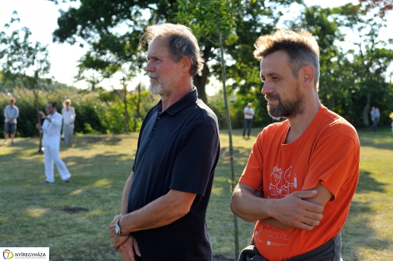 Emlékfa ültetés a Vidor ligetben