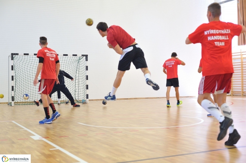 Tornacsarnokot adtak át