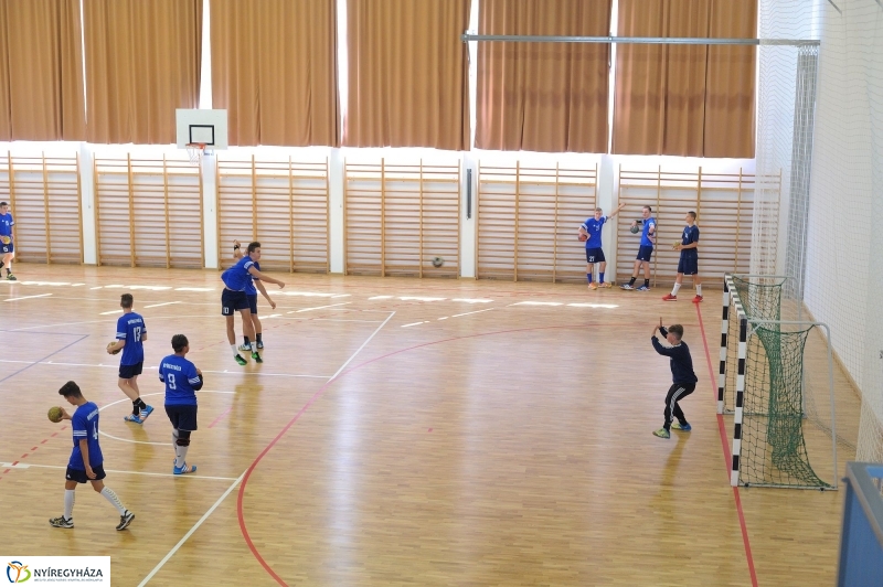 Tornacsarnokot adtak át