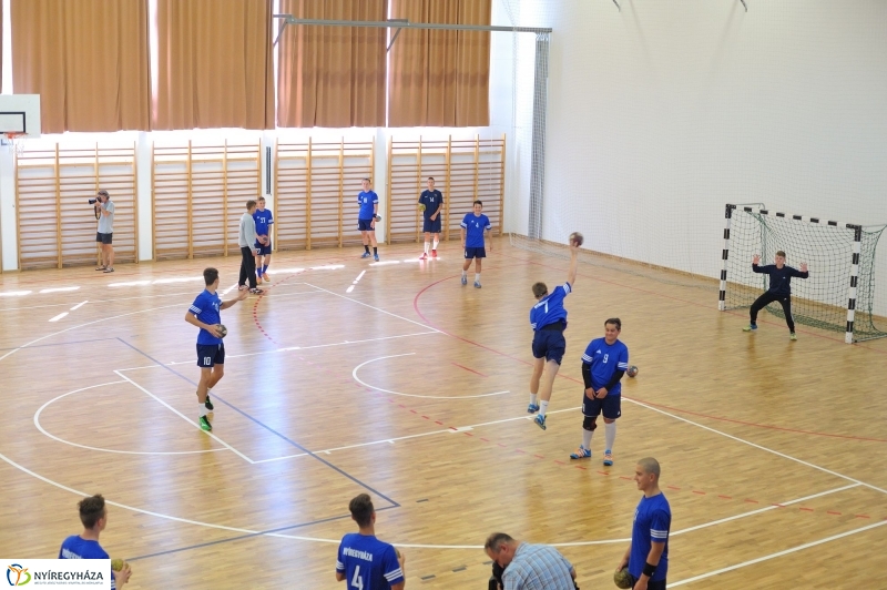 Tornacsarnokot adtak át