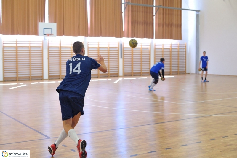 Tornacsarnokot adtak át