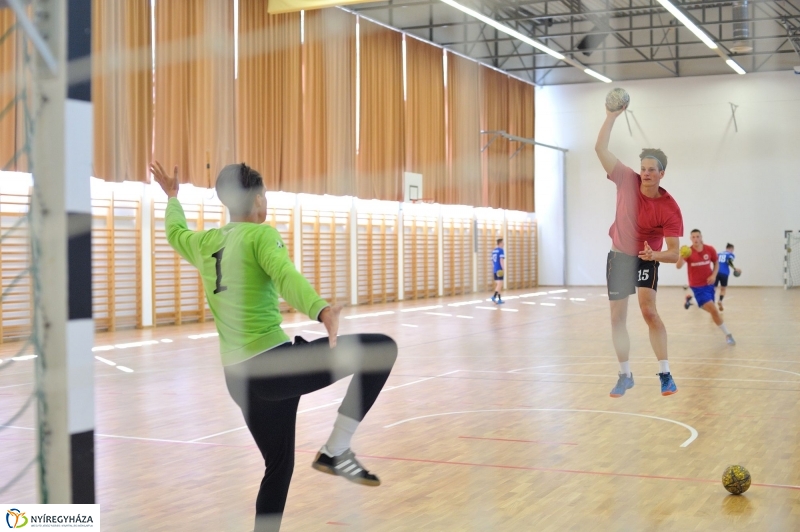 Tornacsarnokot adtak át