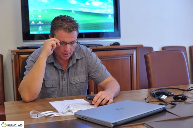 Ülésezett az Idősügyi Tanács 20160831