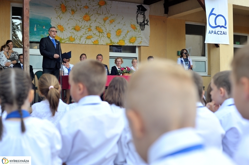 Tanévnyitó ünnepség az Apáczai iskolában