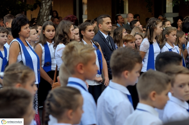 Tanévnyitó ünnepség az Apáczai iskolában