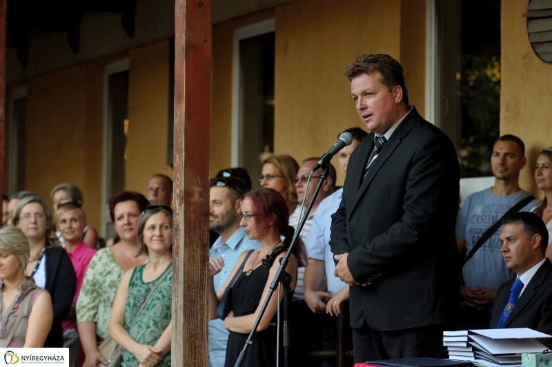 Tanévnyitó ünnepség az Apáczai iskolában