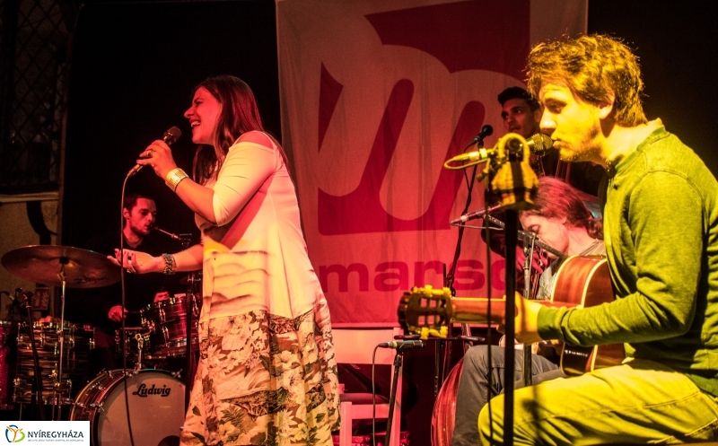 Palya Bea a Móricz Kertben