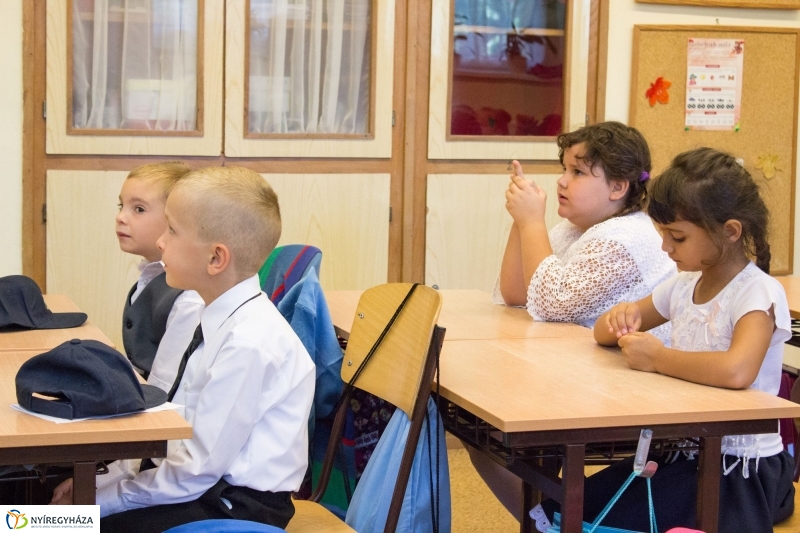 Ajándék tanszercsomag az önkormányzattól