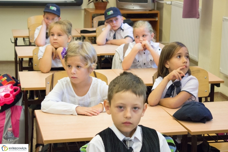 Ajándék tanszercsomag az önkormányzattól