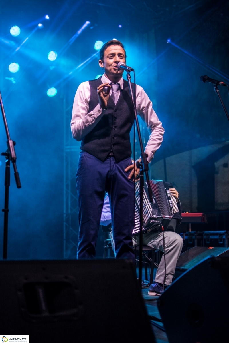 Budapest Bár koncert a VIDOR Fesztiválon