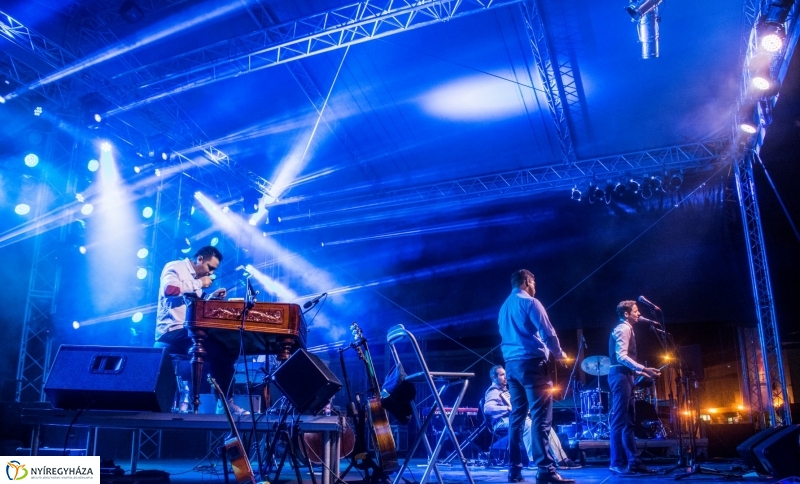 Budapest Bár koncert a VIDOR Fesztiválon