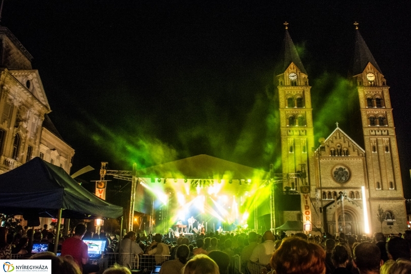 Budapest Bár koncert a VIDOR Fesztiválon