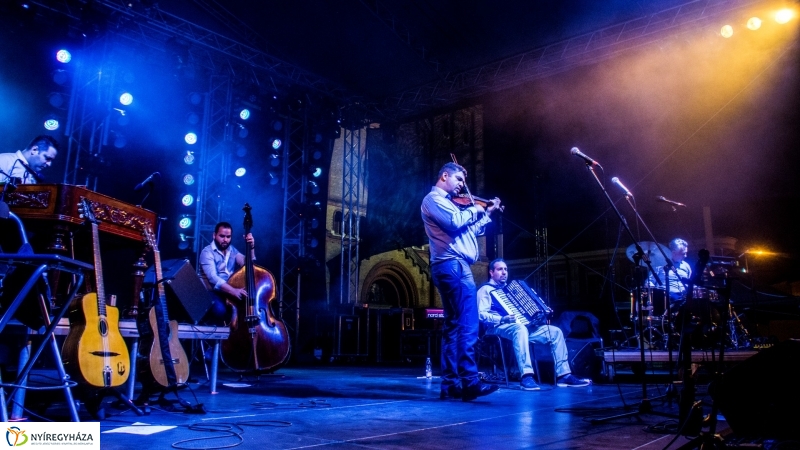 Budapest Bár koncert a VIDOR Fesztiválon