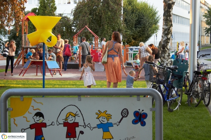 Népszerű az integrált játszótér