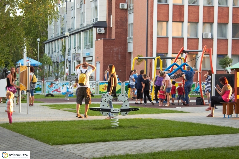 Népszerű az integrált játszótér